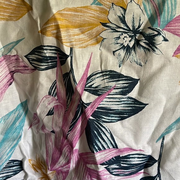 C&C California White Floral Linen Sleeveless Top Blouse Size L - Picture 2 of 4